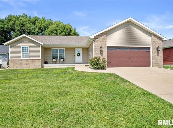509 HARRISON Drive, Mechanicsburg, IL 62545