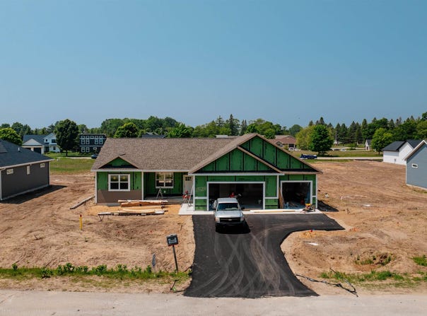 11524 S Crescent Drive, Empire, MI 49630