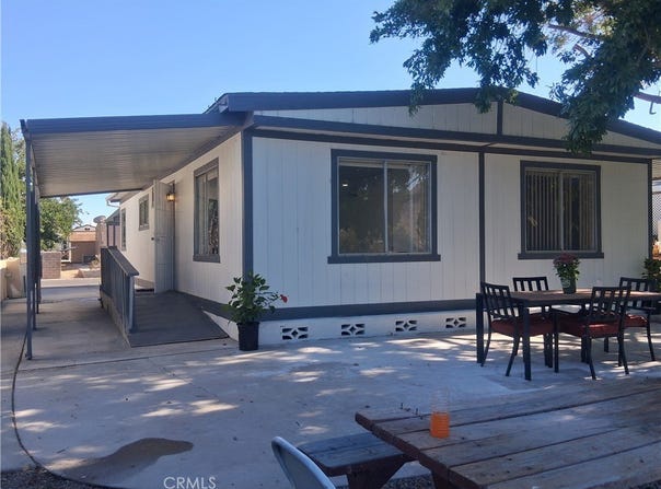 20683 Waalew Road, Apple Valley, CA 92307