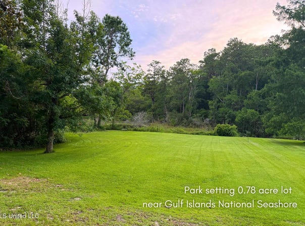 3605 Knapp Road, Ocean Springs, MS 39564