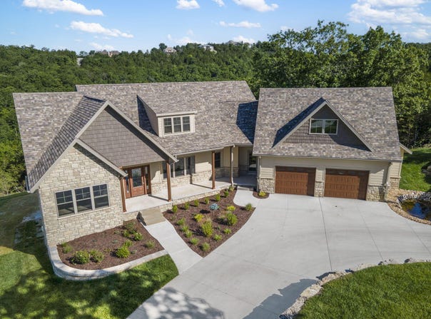 653 Forest Lake Drive, Branson West, MO 65737