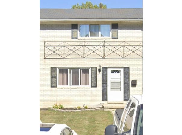 139 Mark Drive, Macomb, MI 48038