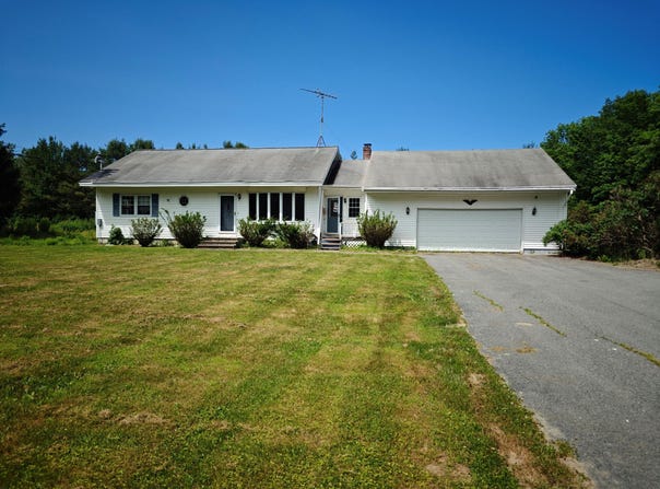 368 W West Ridge Road, Cornville, ME 04976