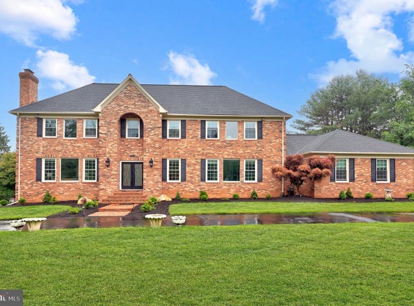 517 SENECA Road, GREAT FALLS, VA 22066