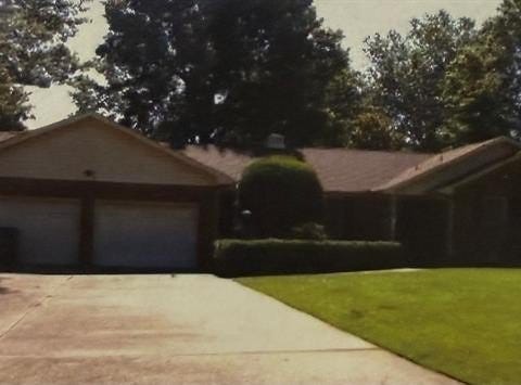 2736 Michael Road, Muskogee, OK 74403