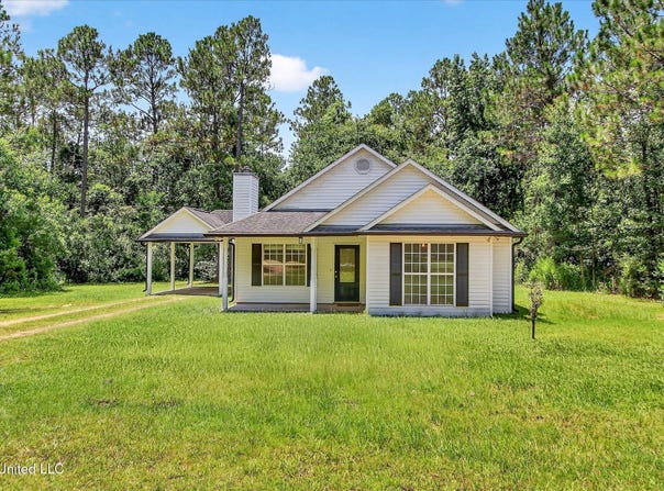 18207 Highway 603, Kiln, MS 39556