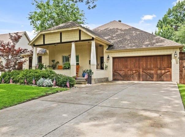 817 N Bailey Avenue, Fort Worth, TX 76107