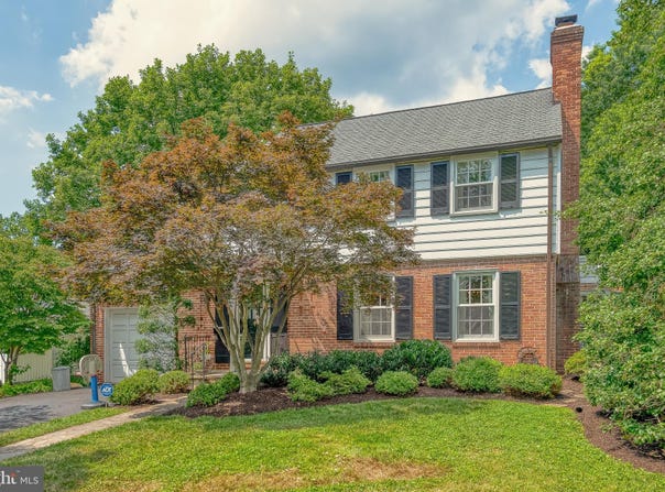 105 LA PAIX LANE, BALTIMORE, MD 21204