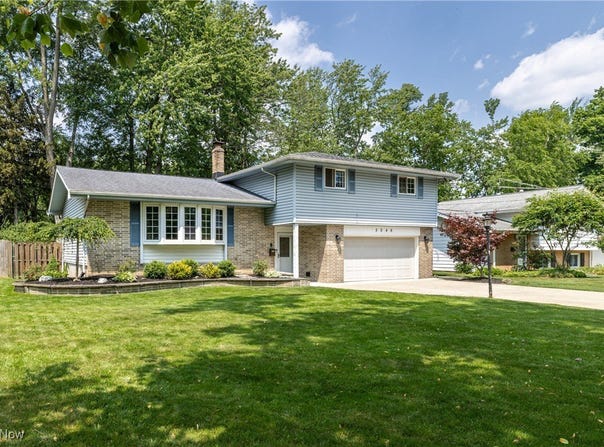 5046 Devon Drive, North Olmsted, OH 44070