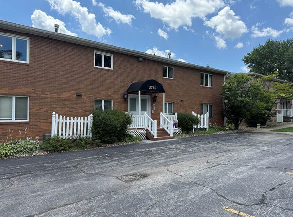 3715 35th Street #3, moline, IL 61265