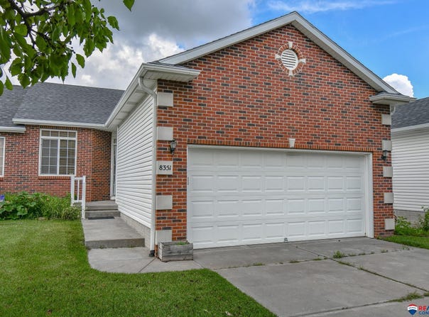 8351 S Tularosa Court, Lincoln, NE 68516