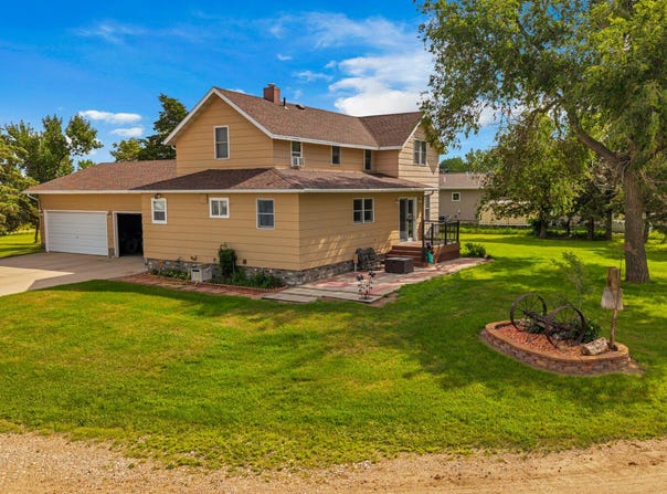 3155 387th Avenue, Aberdeen, SD 57401