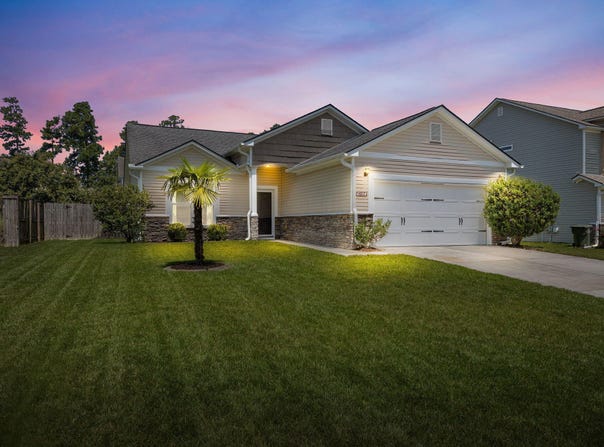 105 Summer View Road, Summerville, SC 29486