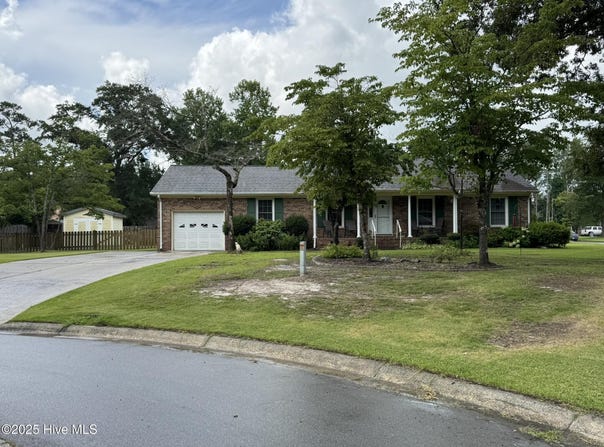 6 Runningbranch Drive, Havelock, NC 28532