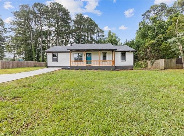 2310 Whitehead Place Drive, Suwanee, GA 30024