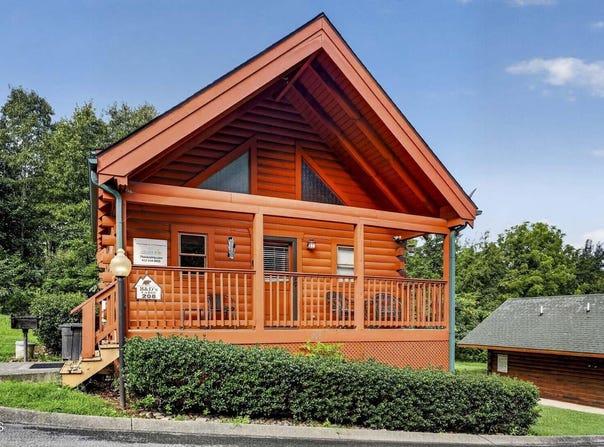 208 Moose Ridge Way, Pigeon Forge, TN 37863