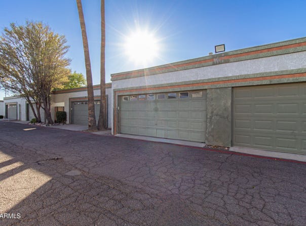 7132 N 63RD Drive, Glendale, AZ 85301
