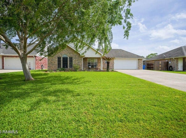 1308 Arbor Circle, Morgan City, LA 70380