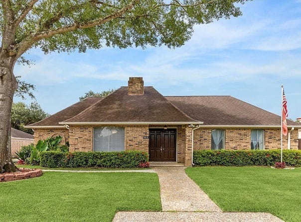 603 Westview Terrace Drive, Sealy, TX 77474