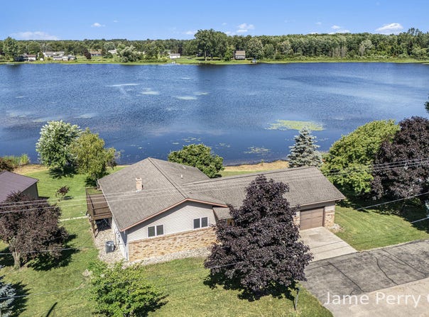416 S Main Street, Sheridan, MI 48884