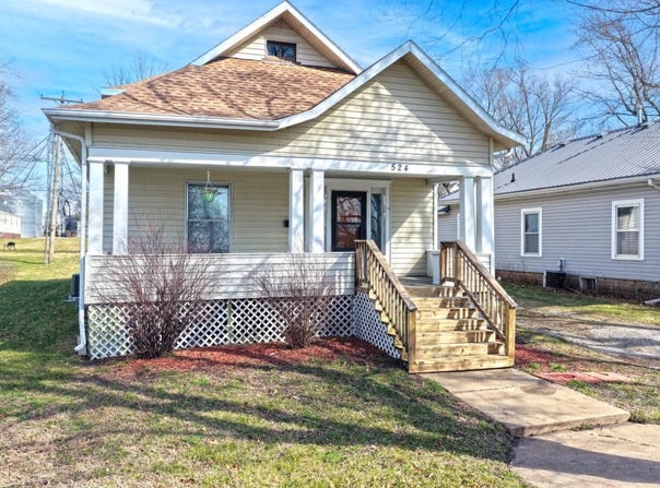 524 S 11th St, Sabetha, KS 66534
