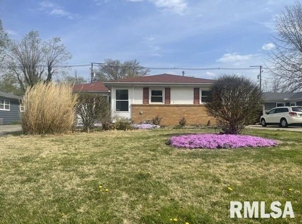 1930 W SUNSET Street, Decatur, IL 62522