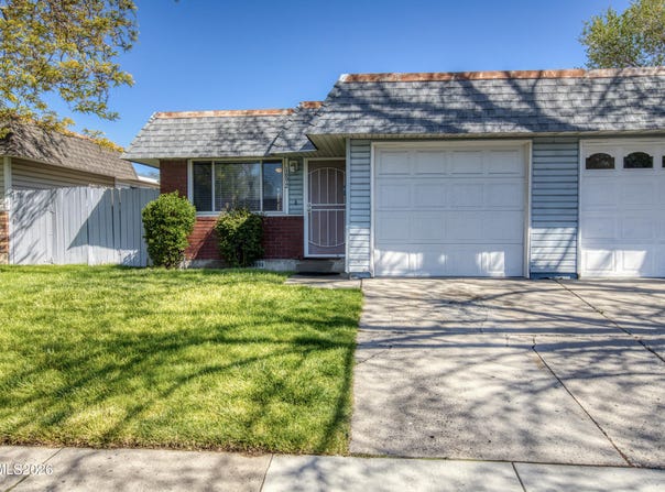1692 Gault Way, Sparks, NV 89431