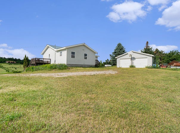 1680 W Huffman Lake Road, Vanderbilt, MI 49795