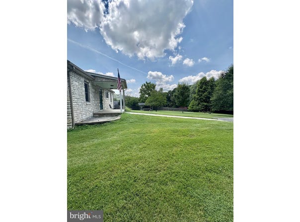 86 PRIMROSE LANE, HARPERS FERRY, WV 25425