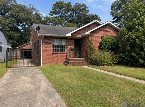 1745 N 17th St, Baton Rouge, LA 70802