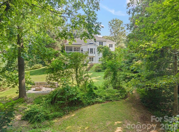 210 Clear Vista Circle, Asheville, NC 28805