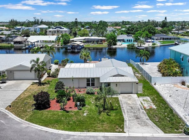 803 LEISEY CIRCLE, RUSKIN, FL 33570