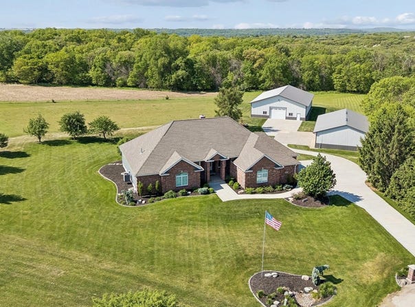 15521 S 79th Circle, Papillion, NE 68046