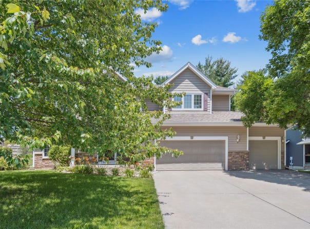 303 Trevor Court, Norwalk, IA 50211