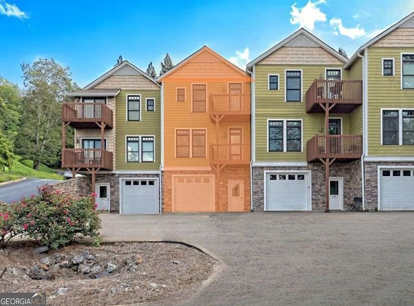1401 Lakeside Road #502, Hiawassee, GA 30546