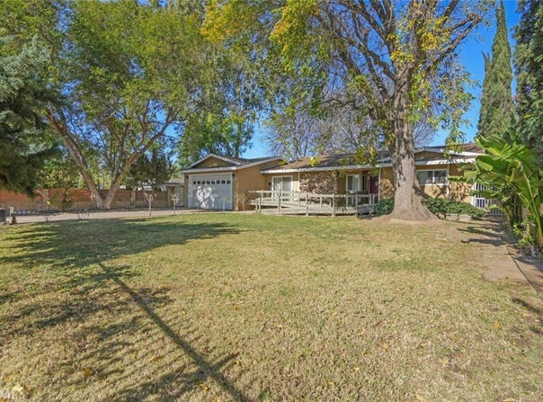 17241 Raymer Street, Sherwood Forest, CA 91325
