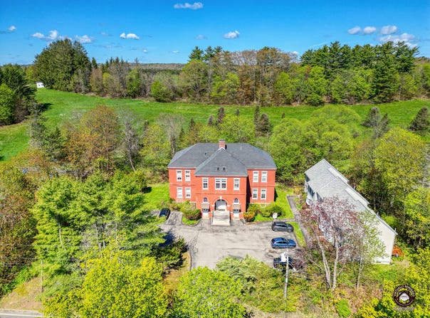 85 Middle Street, Hallowell, ME 04347