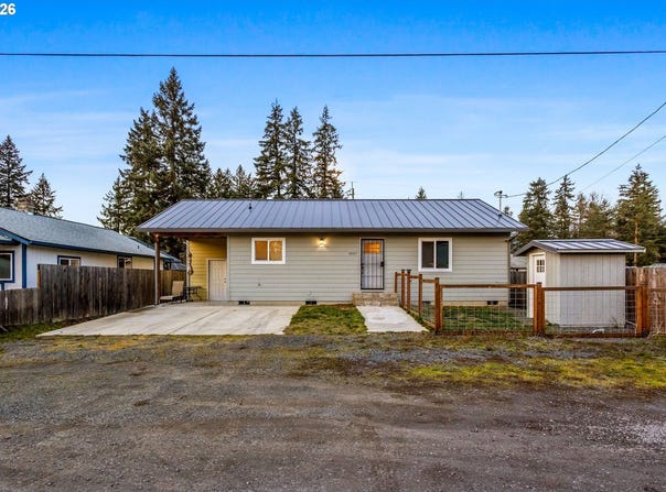 1907 WILLOW St, SweetHome, OR 97386