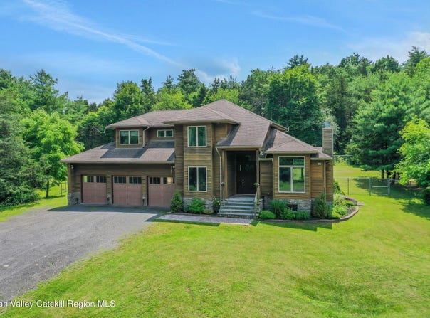 374 Linderman Avenue, Kingston, NY 12401