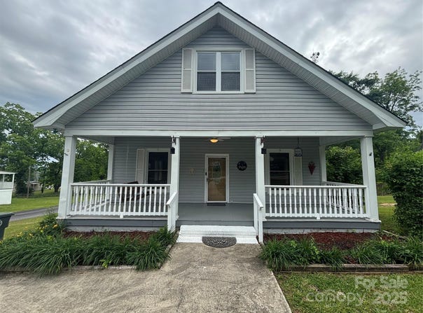 103 Duke Street, Great Falls, SC 29055