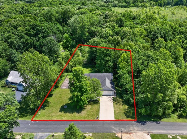 2061 Elwood Boulevard, Spring Arbor, MI 49283
