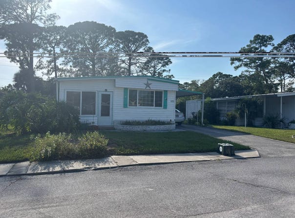 105 W Piedmont Av, Port Orange, FL 32129