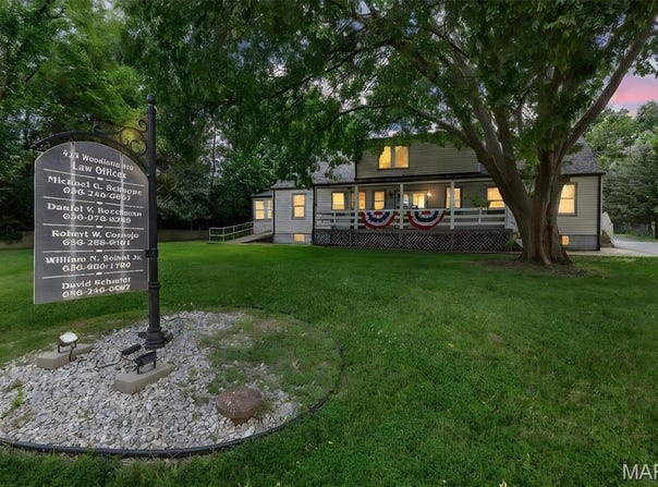 423 Woodlawn Avenue, O'Fallon, MO 63366