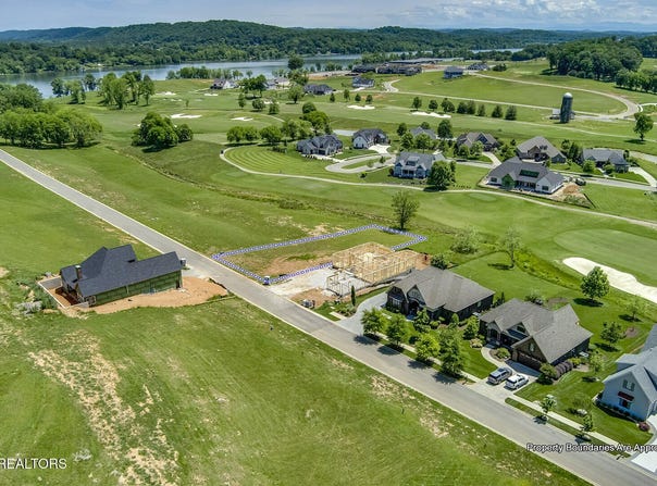 2146 Chestnut Lane, Loudon, TN 37774