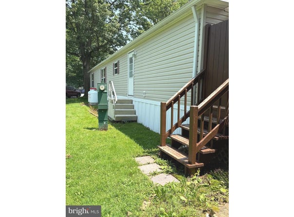 28 SHIPPENSBURG MOBILE ESTATE, SHIPPENSBURG, PA 17257