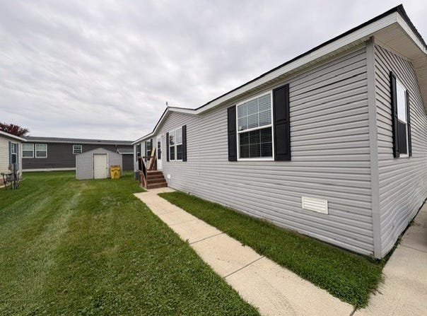 58663 Morning Glory Avenue, New Haven, MI 48048