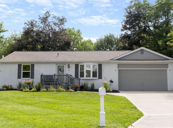 5 Middleview Drive, Sunbury, OH 43074