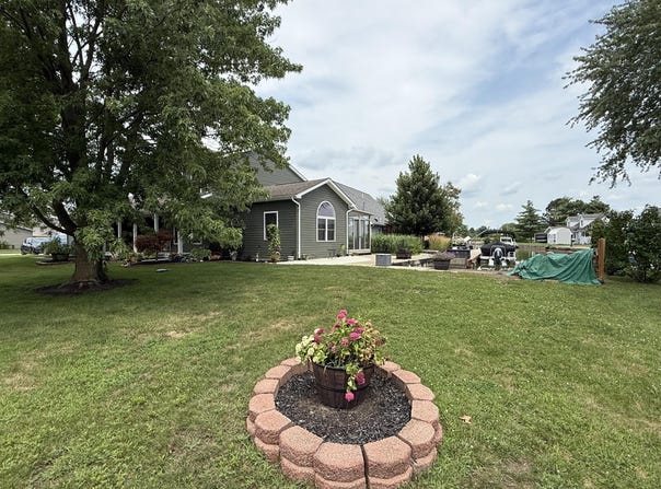 143 Lago Vue Court, Saint Marys, OH 45885