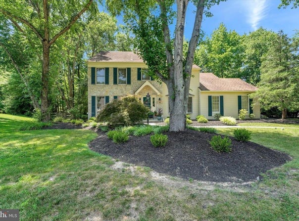 203 S ESTHER LN, YARDLEY, PA 19067