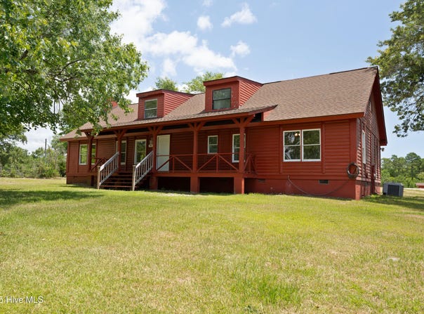 521 Highway 172, Hubert, NC 28539